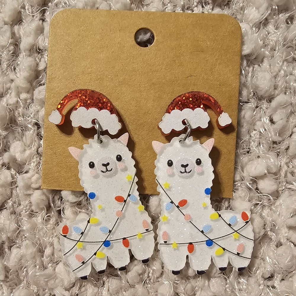 Holly Santa Llama Arcylic Dangle Christmas Earrings NWOT - Picture 2 of 5